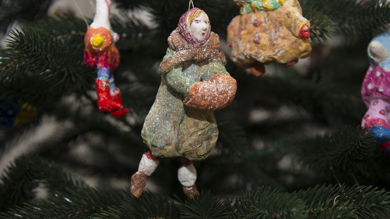 На Подолі триває свято новорічної іграшки