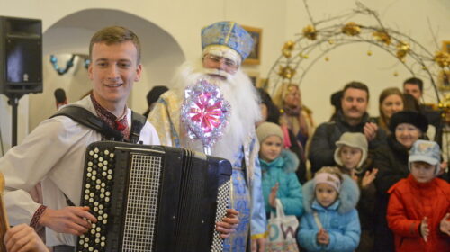 У Лаврській дзвіниці відкрився чарівний офіс для дітей