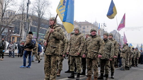 Київ згадує героїв, які захищали Дебальцеве
