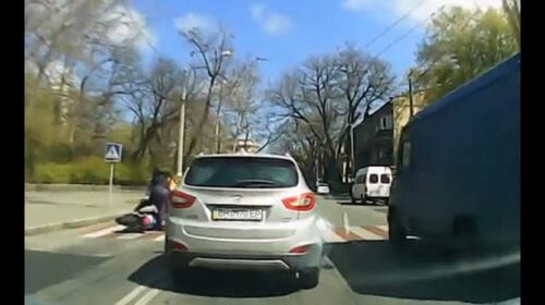 як одеський байкер збив на "зебрі" трьох школярів