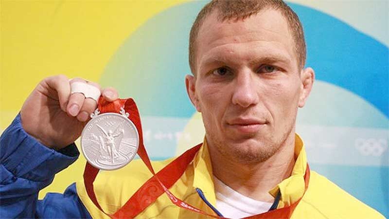 В українського борця Василя Федоришина відібрали олімпійську нагороду
