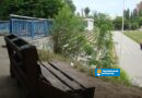 «Старт» у бур'яні та смітті