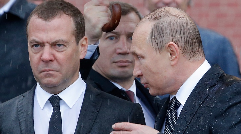 Путін залишив Медведєва прем'єр-міністром