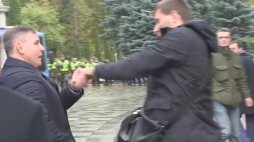 Парасюк vs. Гелетей
