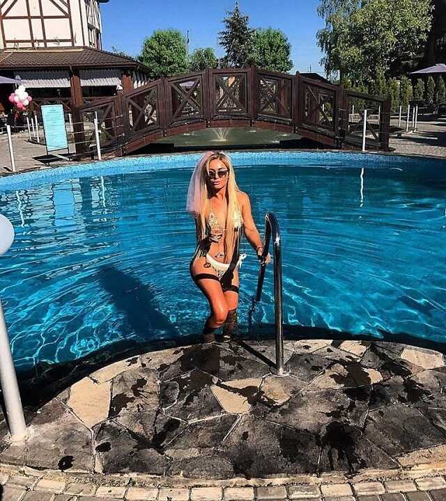 П'яною за кермом спіймали претендентку на конкурс "Міс Україна"