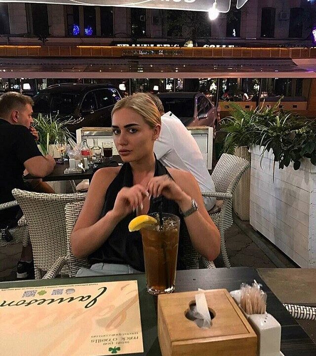 П'яною за кермом спіймали претендентку на конкурс "Міс Україна"