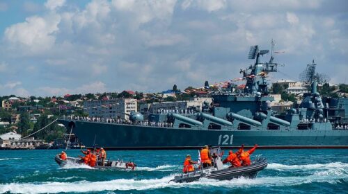 Росія готова віддати Україні бойові кораблі з Криму