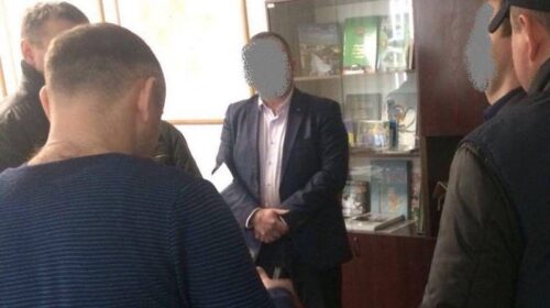 На Київщині посадовець Переяслав-Хмельницької РДА вимагав сто тисяч доларів хабара