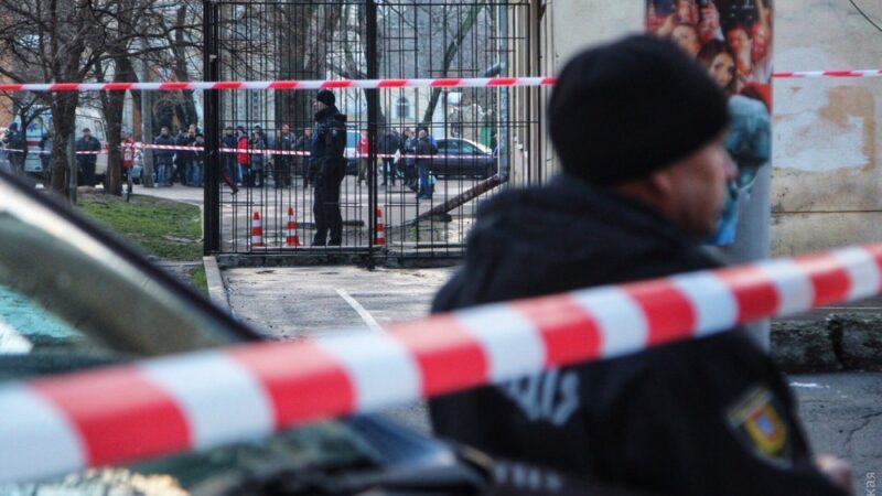 Перестрілка в Одесі: поранено троє поліцейських, злочинець ліквідований