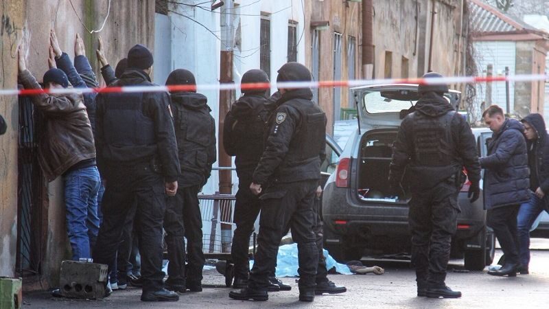 Перестрілка в Одесі: поранено троє поліцейських, злочинець ліквідований