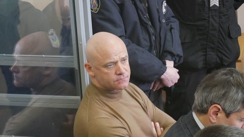 Суд залишив Труханова на волі, однак арештував його майно