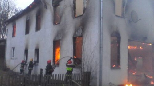 На Львівщині згорів будинок бібліофіла. Вогонь знищив 10 тисяч книг