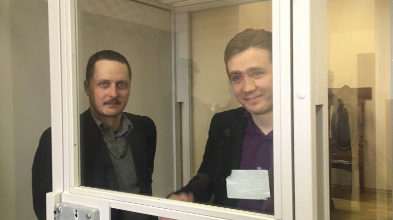 "Ватних" журналістів Васильця і Тимоніна суд випустив з в'язниці