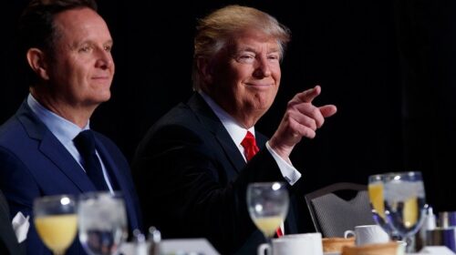 Молитися чи тусуватися? На "молитовний сніданок" з Дональдом Трампом вирушили десятки нардепів