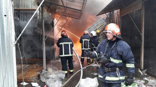 У Чернівцях палав Калинівський ринок