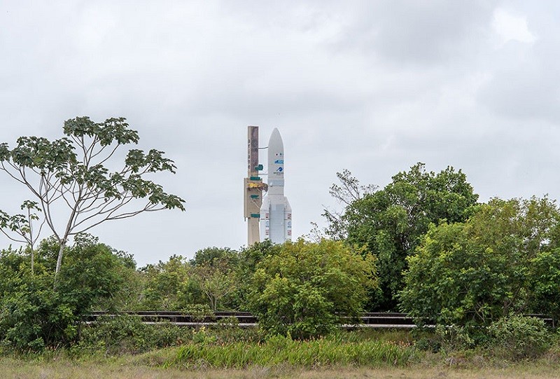 Ракета Ariane 5 успішно вивела на орбіту два телекомунікаційні супутники