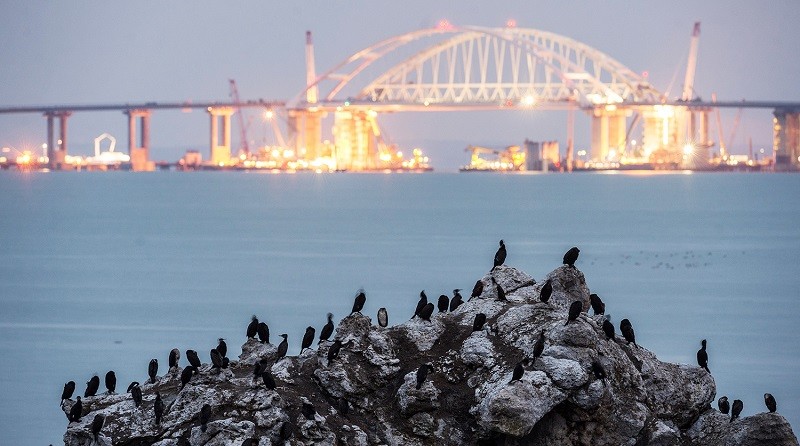 Гібридна війна. Росія захоплює Азовське море під приводом боротьби з "українським піратством"?