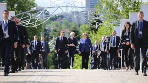 Єврокомісія дозволила компаніям з ЄС не дотримуватися санкцій США проти Ірану