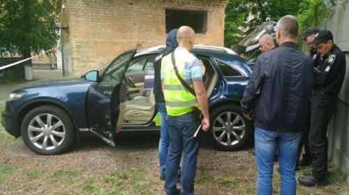 У Києві на територію складу кинули вибухівку: поранені шестеро охоронців