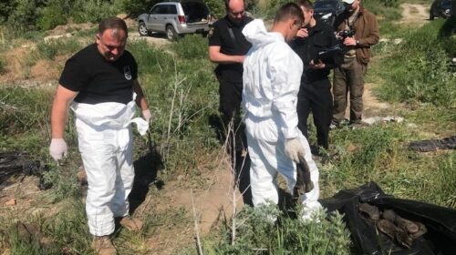 На фермі під Дніпром відкопують речі загиблих під Іловайськом бійців