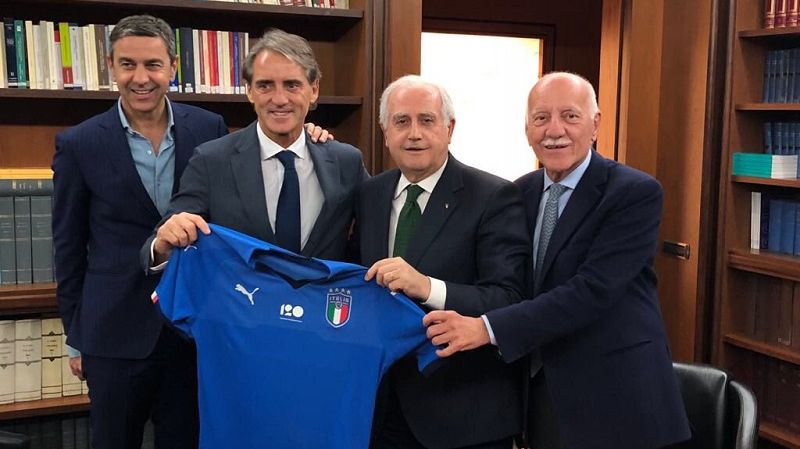 Роберто Манчіні очолив збірну Італії
