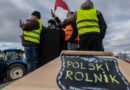 Поляки заявили про намір продовжити блокаду кордону до квітня та пригрозили не пропускати автобуси