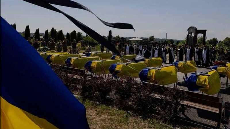 У Чернівцях вперше в Україні поховають 19 воїнів у братській могилі