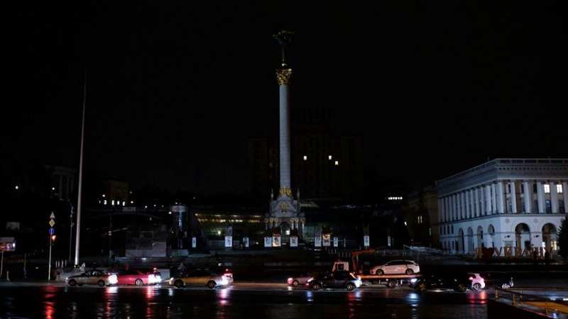 Відключення світла 27 листопада: актуальні графіки для Києва та області