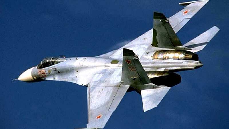 Українські месники у Липецьку спалили два ворожі винищувачі Су-30 та Су-27