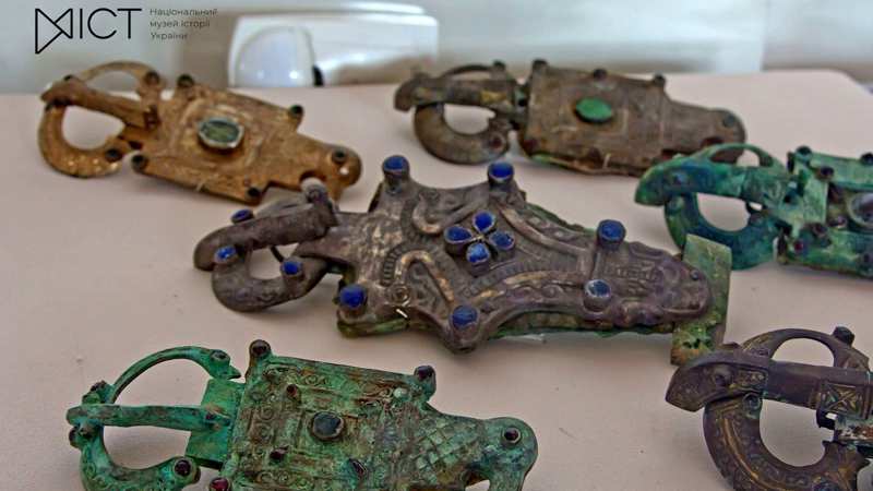 Унікальну колекцію екснардепа передали до музею історії