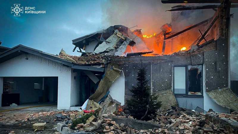 Після ворожого повітряного удару без світла залишилися жителі трьох областей
