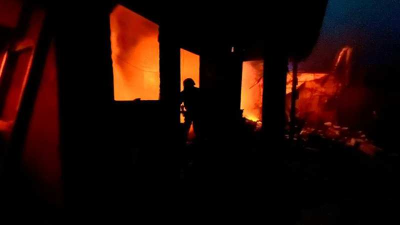 Окупанти атакували шість районів Київщини, загинула жінка, є поранені