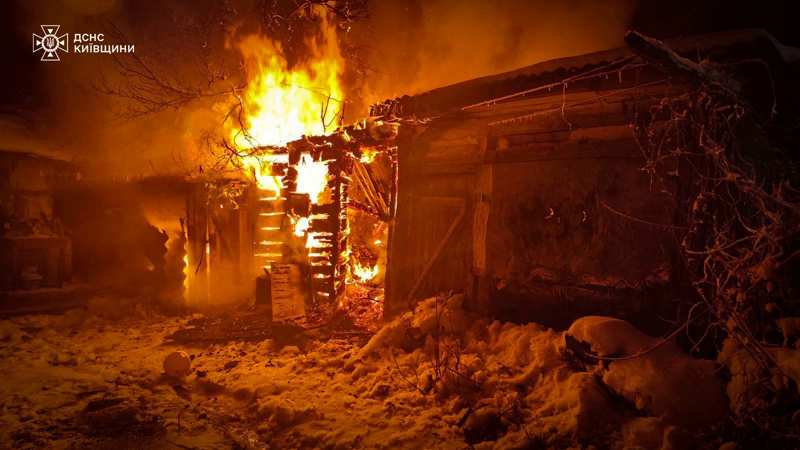 Київщина: під ударами російських терористів були житлові будинки та критична інфраструктура