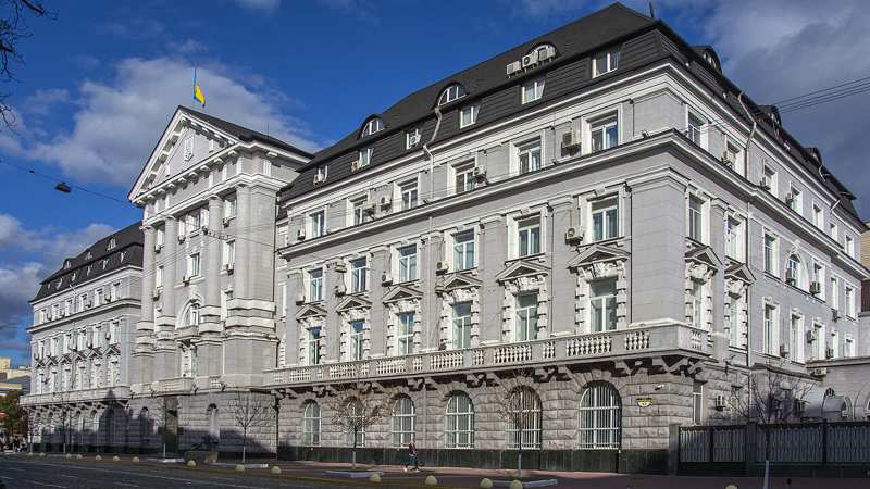 Точка зору: щодо конституційності звільнення голови СБУ Малюка і призначення Євгена Хмари