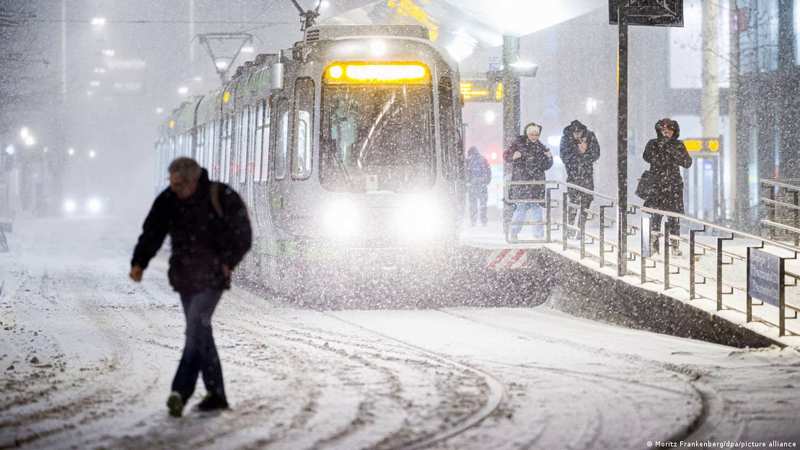 Шторм “Горетті” накрив пів Європи: багато загиблих, блекаути і транспортний колапс