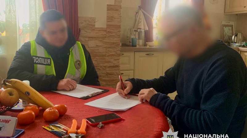 У Києві оголосили про підозру лікарю – його пацієнт осліп на одне око після операції на носі