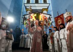 “Щоби світле свято Христового Воскресіння збагачувало життя кожного своїм духовним сенсом”, -Митрополит Епіфаній