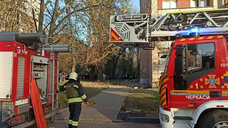 Окупанти атакували дронами Черкаси. Загинув восьмирічний хлопчик, 14 людей поранено