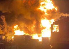 Київ окутав густий чорний дим після ворожої атаки. Чотири людини загинуло, 58 поранених