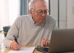 Уряд запускає програму стажування для людей віком 50+